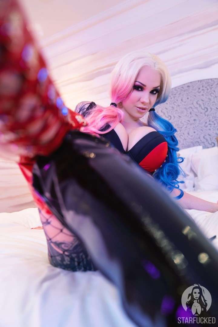 Starfucked Nude Harley Quinn Cosplay Nudecosplaygirls