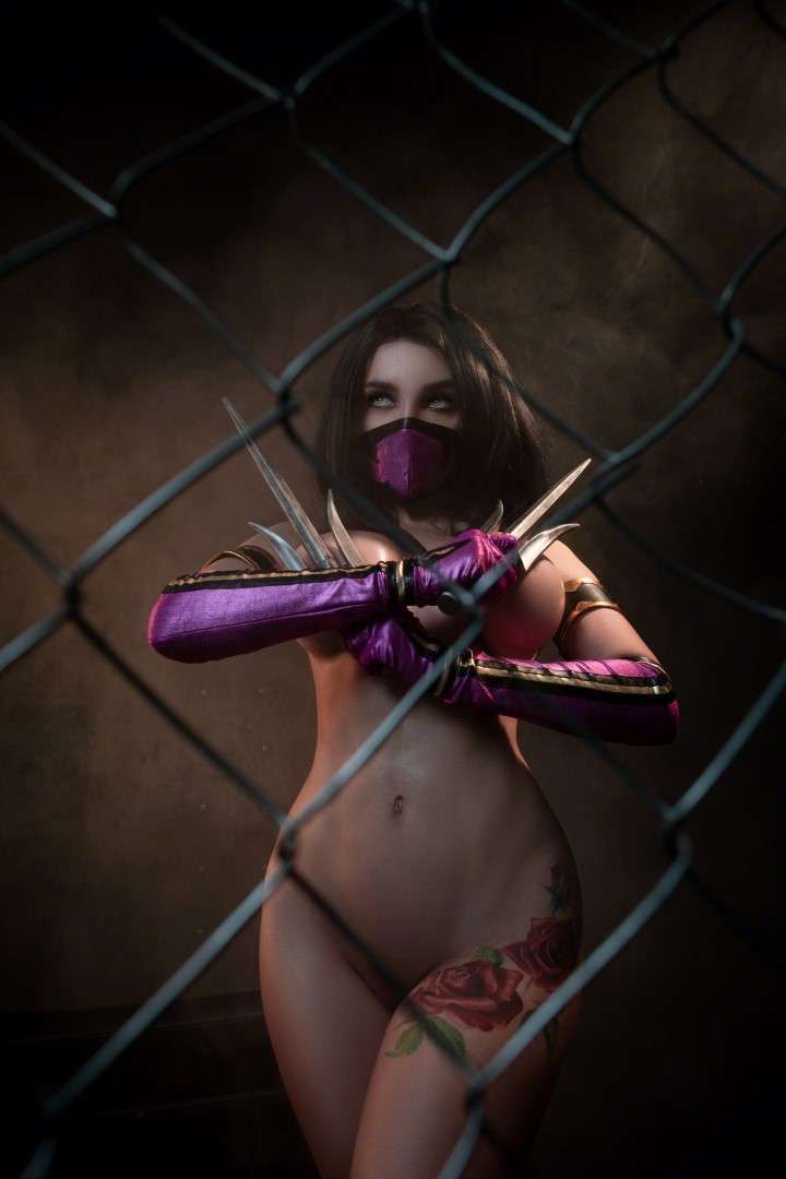 Christina Fink Nude Cosplay Mileena Nudecosplaygirls Com