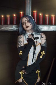 Genevieve nude Original sin - NudeCosplayGirls.com
