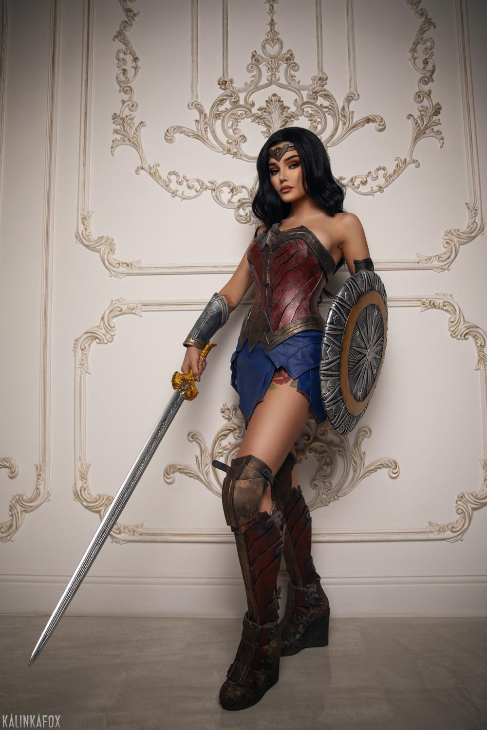 Kalinka Fox Sexy Wonder Woman - NudeCosplayGirls.com