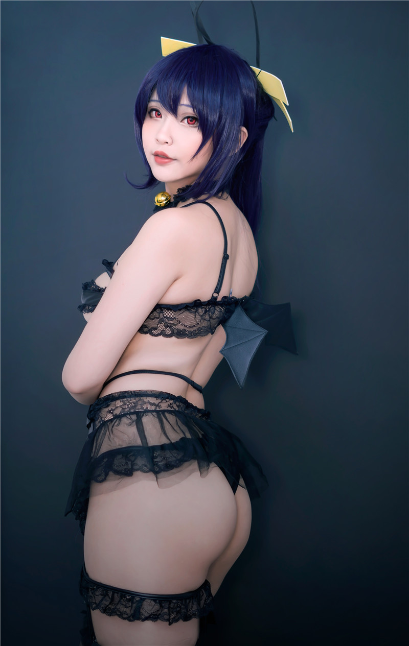 Devil Akeno Lewd Cosplay by Hana Bunny