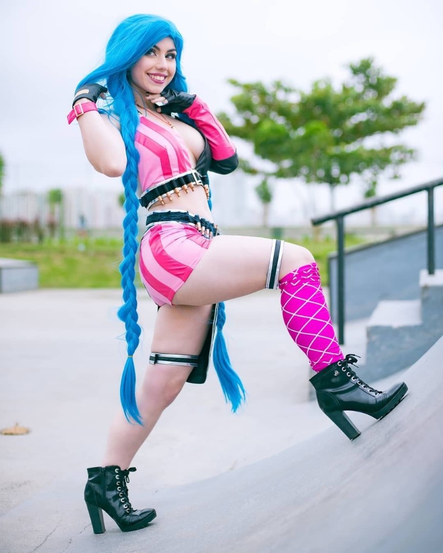 Lewd Gamer Girls Cosplay Collection - Jinx Cosplay By Fe Galvao