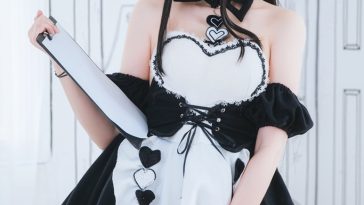 Azur Archives - NudeCosplayGirls.com